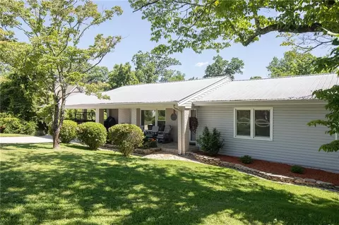 2308 Skyline Dr, Gainesville, GA 30501