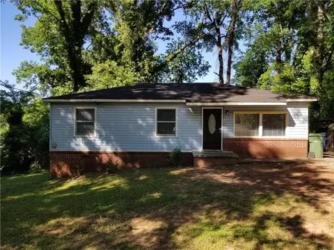 1044 Rebel Forest Dr SE, Atlanta, GA 30315