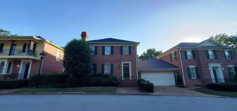 603 Pinetree Dr, Decatur, GA 30030