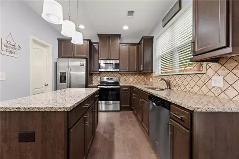 5577 Radford Loop, Fairburn, GA 30213 photo 10