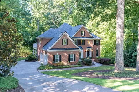 605 Kensington Farms Dr, Alpharetta, GA 30004