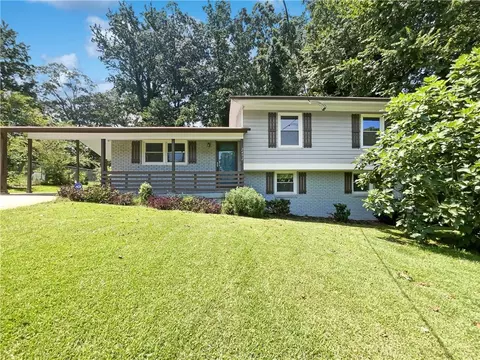 2492 Brentwood Ct, Decatur, GA 30032