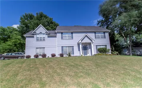 205 Greenmont Downs Ln, Alpharetta, GA 30009