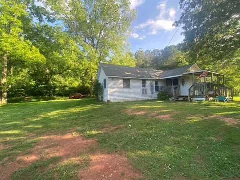8395 Buchanan Hwy, Dallas, GA 30157