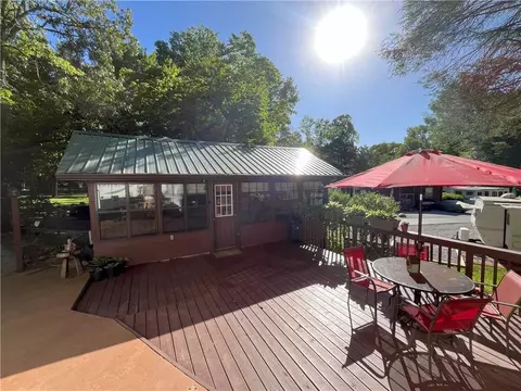 653 Hidden Valley Rd, Cleveland, GA 30528