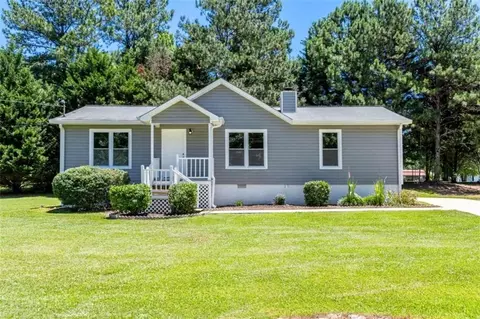 52 Poplar Point Dr, Carrollton, GA 30116
