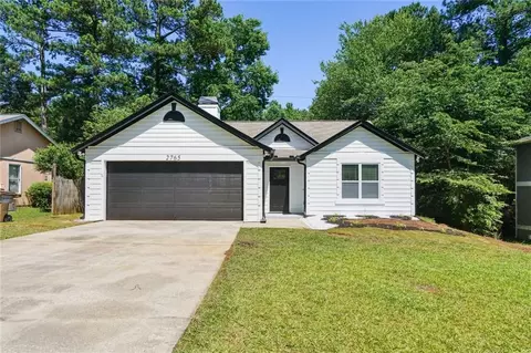 2765 Wildflower Ln, Snellville, GA 30039