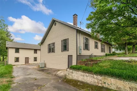 521 Summit St, Cornelia, GA 30531
