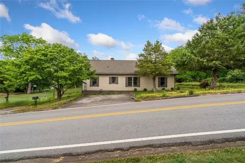 521 Summit St, Cornelia, GA 30531 photo 7