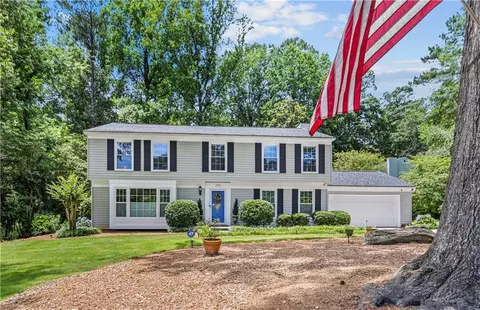 200 Lamplighter Ln SE, Marietta, GA 30067