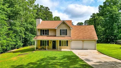 29 Indian Springs Dr NE, Rydal, GA 30171