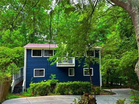 1092 Chestatee Pt, Dawsonville, GA 30534