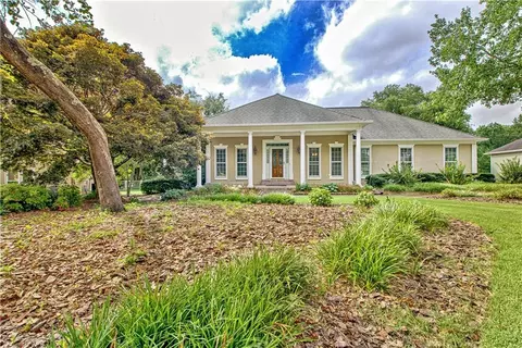 2071 Cherokee Farms Cv, Buford, GA 30519