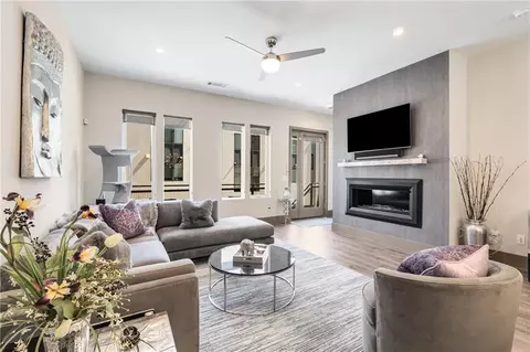 1305 Chelsea Cir NW, Atlanta, GA 30318