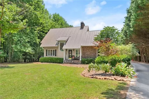 3240 Panorama Dr, Sautee Nacoochee, GA 30571