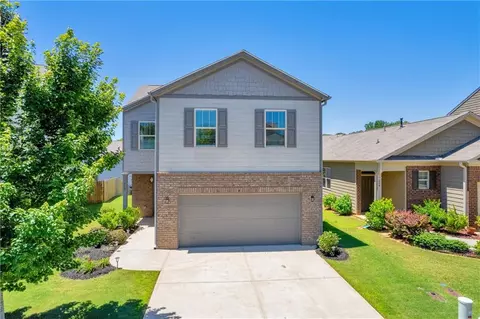 270 Thimbleberry Dr, Dawsonville, GA 30534