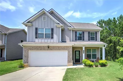 102 Mcentyre Ct, Calhoun, GA 30701