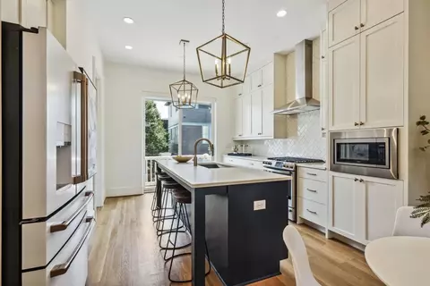 690 Fraser St SE, Atlanta, GA 30315
