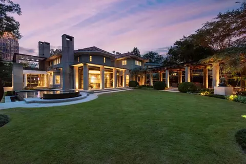 63 Peachtree Cir NE, Atlanta, GA 30309