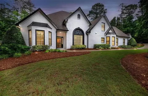 7004 Memory Ln, Loganville, GA 30052