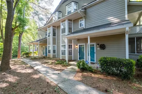 6396 Oakleaf Ln, Morrow, GA 30260 photo 5