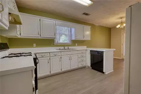 2270 Village Dr, Covington, GA 30016 photo 4