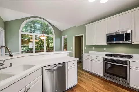 3062 Oaktree Ln, Duluth, GA 30096 photo 15