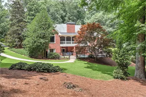 1810 Wynthrop Manor Dr SW, Marietta, GA 30064