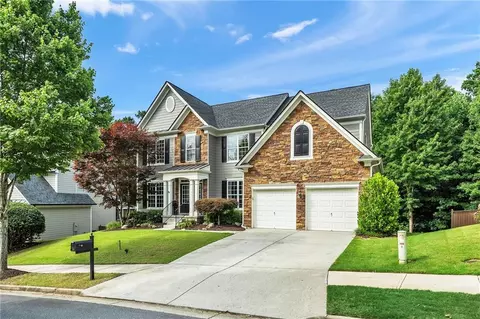 131 Edgewater Trl, Canton, GA 30115