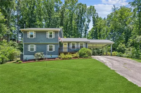 2414 Rhine Ct, Lawrenceville, GA 30043