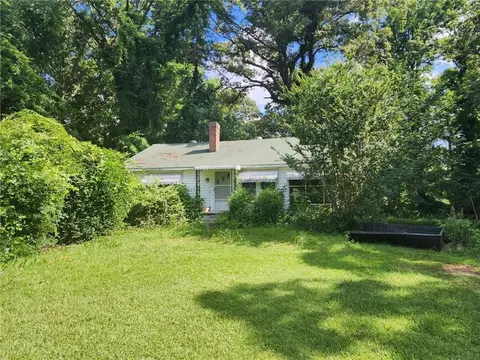 1634 Lake Jodeco Rd, Jonesboro, GA 30236