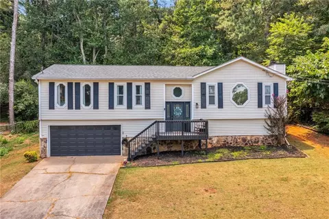 252 Sabrina Ct, Woodstock, GA 30188
