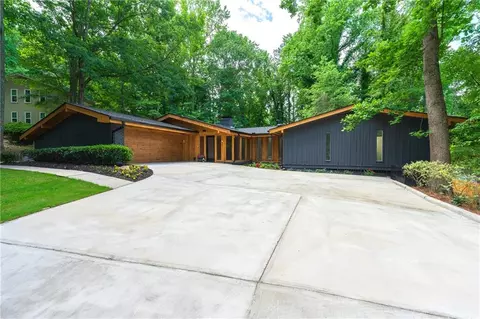 3065 Brookview Dr, Marietta, GA 30068