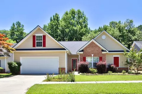 4373 Prather Pass Dr, Loganville, GA 30052