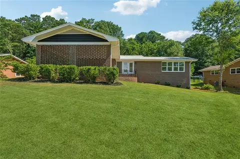 1724 Argonne Dr, Morrow, GA 30260