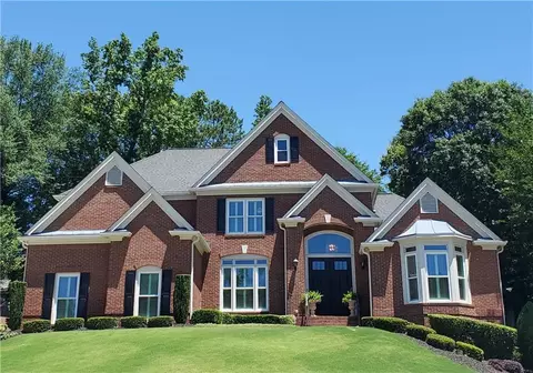 825 Lake Manor Close, Alpharetta, GA 30022