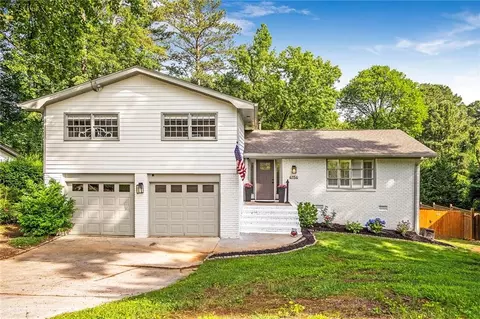 4154 Commodore Dr, Chamblee, GA 30341