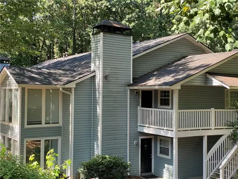 1650 Roanoke Pl SE, Marietta, GA 30067