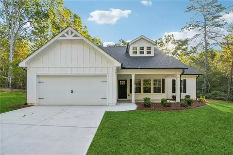 284 Rebecca St, Jasper, GA 30143