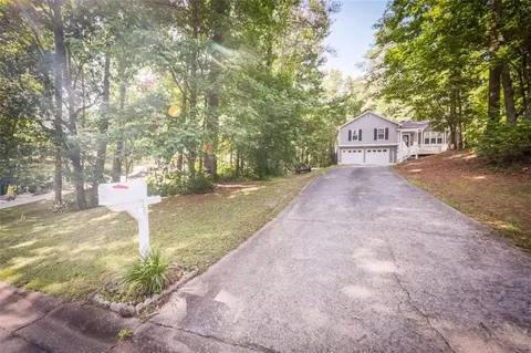 281 Peach Crossing Dr, Dallas, GA 30132