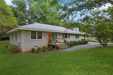 8100 Atlanta Newnan Rd, Chattahoochee Hills, GA 30268