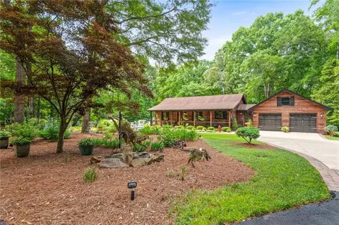 Exterior - 728 Kibbee Rd, Mcdonough, GA 30252 photo 4 of 25