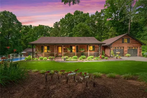 728 Kibbee Rd, Mcdonough, GA 30252