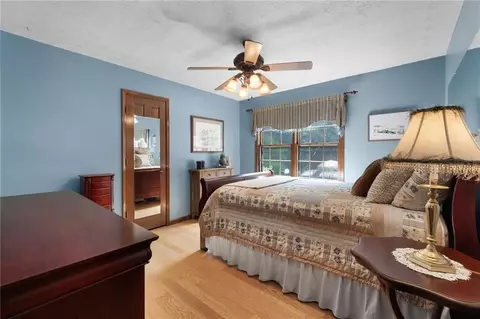 Bedroom - 728 Kibbee Rd, Mcdonough, GA 30252 photo 4 of 9