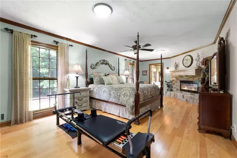 Bedroom - 728 Kibbee Rd, Mcdonough, GA 30252 photo 2 of 9