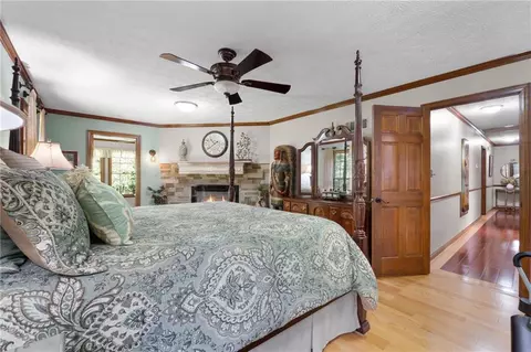 Bedroom - 728 Kibbee Rd, Mcdonough, GA 30252 photo 3 of 9