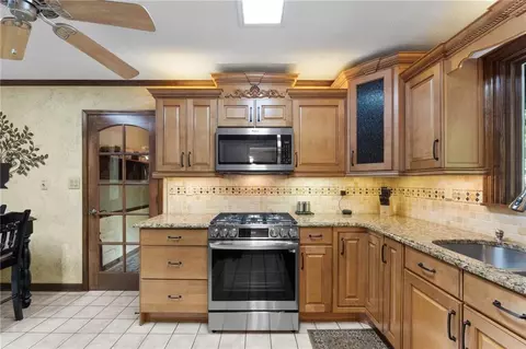 Kitchen - 728 Kibbee Rd, Mcdonough, GA 30252 photo 1 of 5
