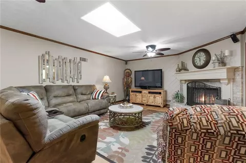Living - 728 Kibbee Rd, Mcdonough, GA 30252 photo 3 of 3