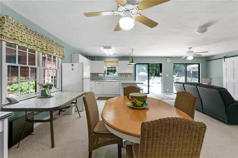 Dining - 728 Kibbee Rd, Mcdonough, GA 30252 photo 6 of 6