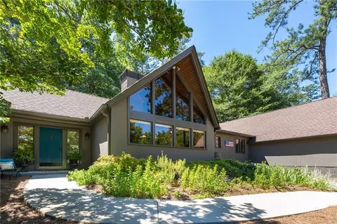 3808 W Nancy Creek Ct NE, Atlanta, GA 30319